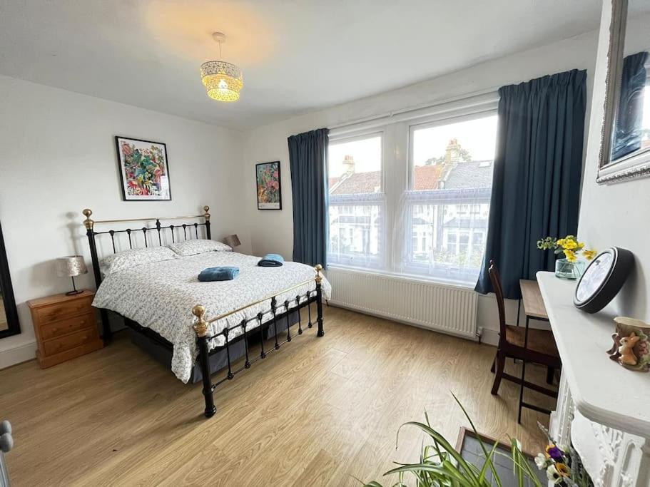 2Br Edwardian House In Greenwich Abbey Wood Экстерьер фото