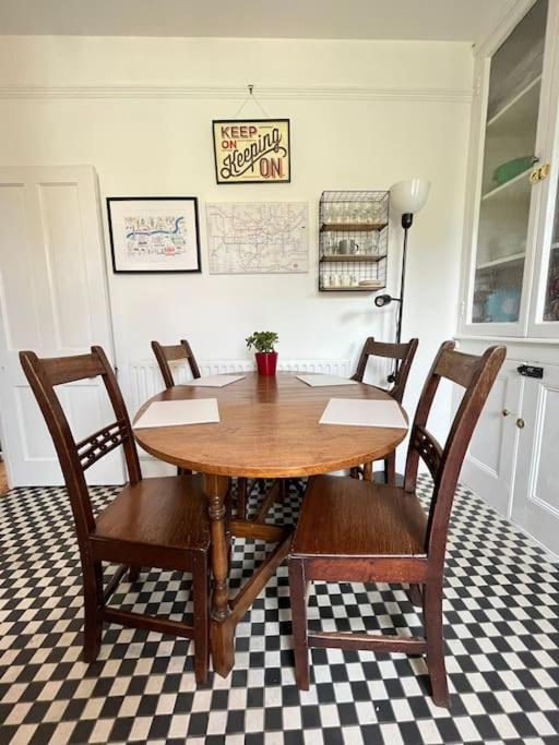 2Br Edwardian House In Greenwich Abbey Wood Экстерьер фото