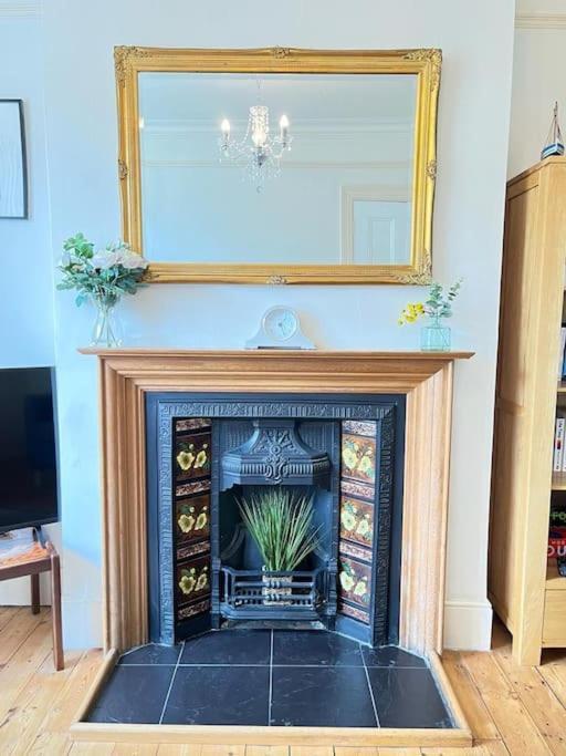 2Br Edwardian House In Greenwich Abbey Wood Экстерьер фото